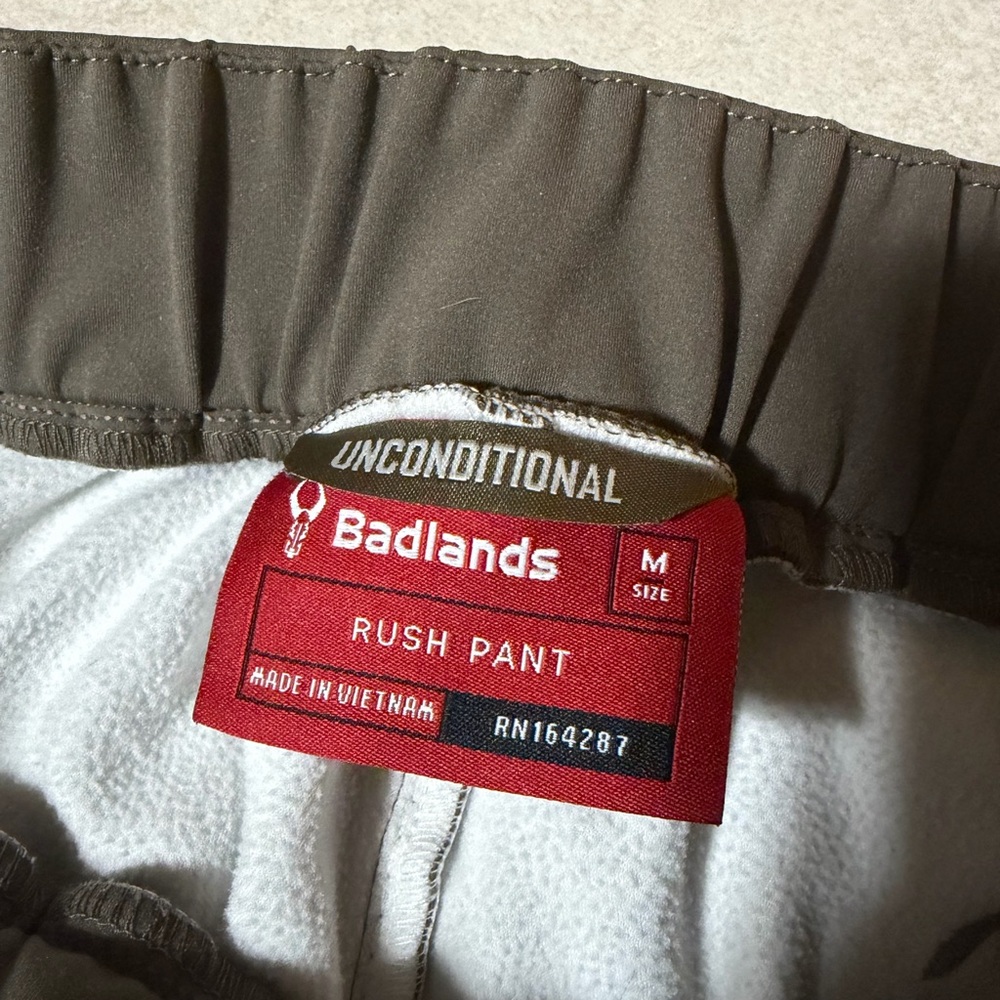 Badlands Men's Rush Joggers - Gray